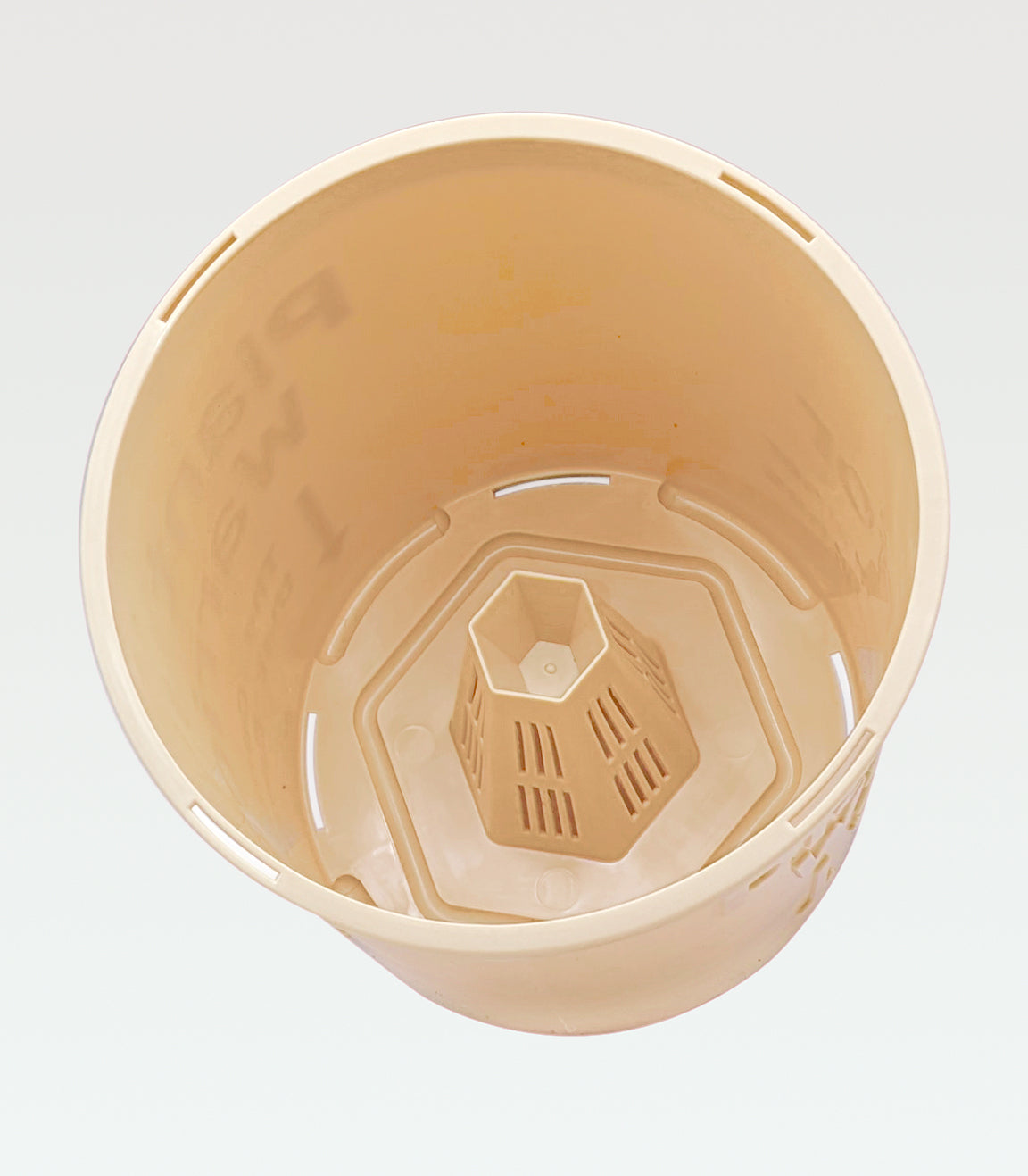 Set of 4 w/Drip Trays - planters, garden pots, plant warrior, container gardens, root warrior, raised beds,plant pots - Plant Warrior